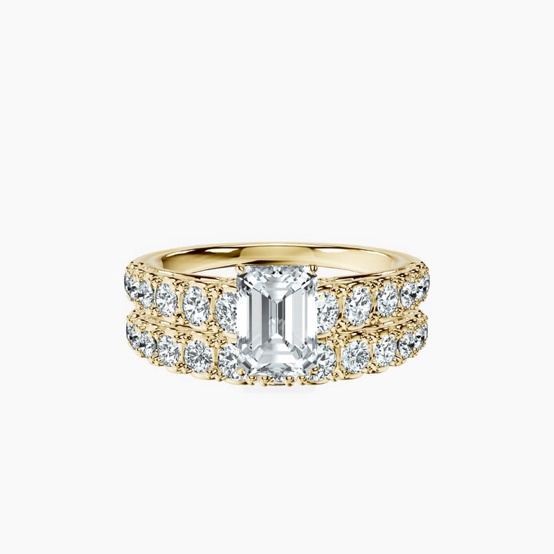 Graduated Emerald Ring