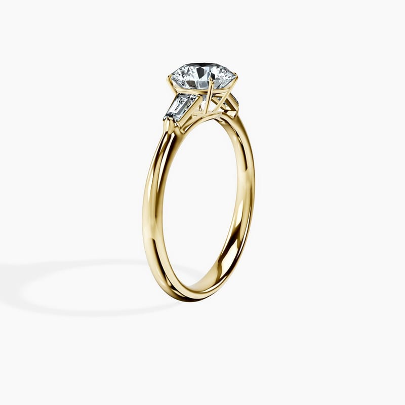Tapered Trinity Round Ring