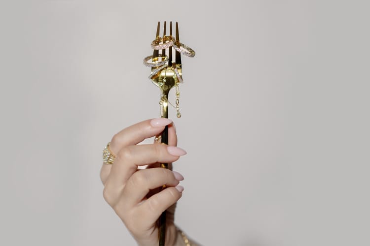 The Ultimate Guide to Stacking and Layering Jewelry